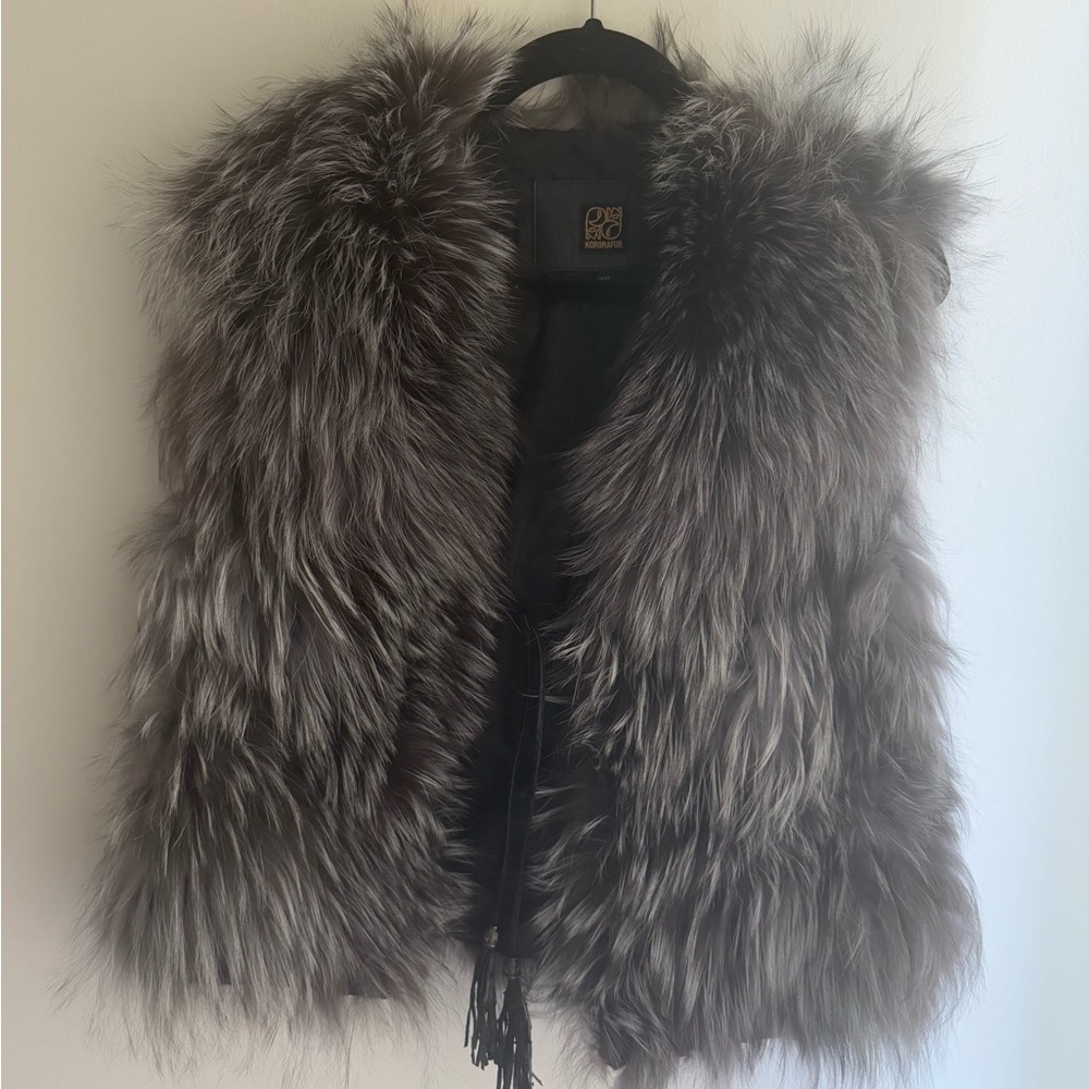 100% Genuine Fox Fur Cropped Vest • Silver/Grey • Size L • Real NWOT RARE